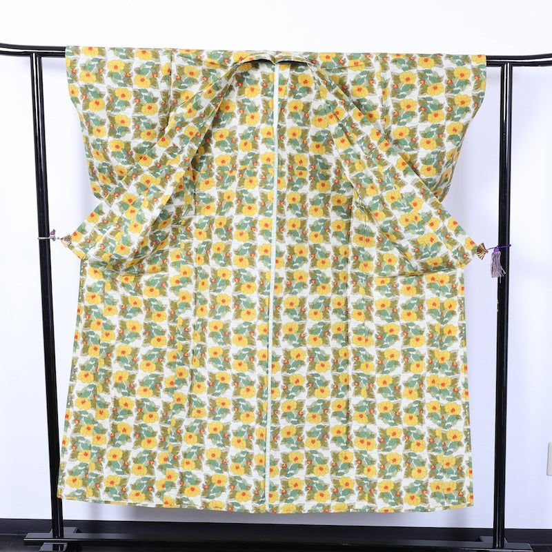 used Japanese kimono  (tsumugi) M Size 100%silk/A5