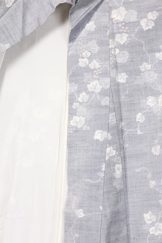 Tsumugi kimono gray white pre-owned /R575