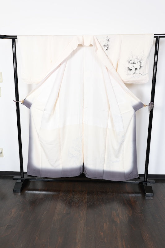 Houmongi kimono white Hand-painted with ink pre-owned /R573