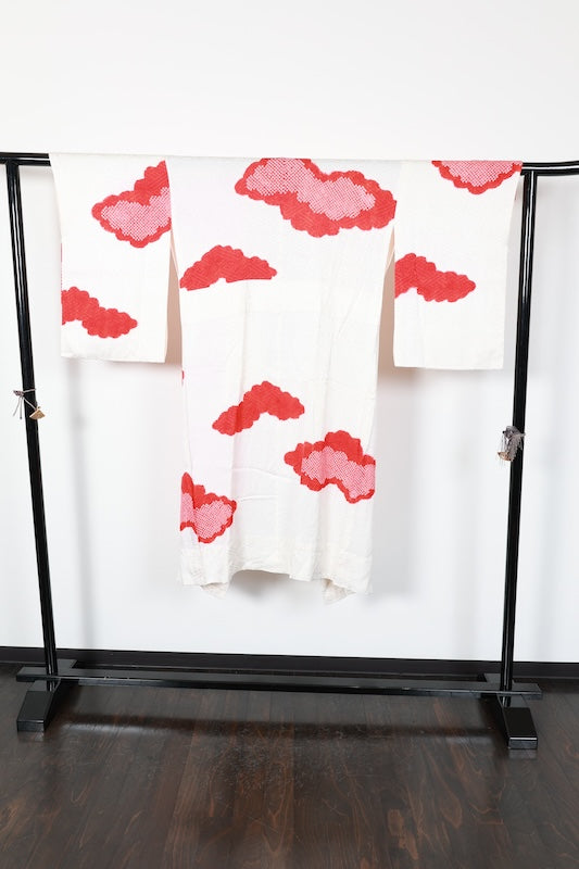 Nagajuban (long under-kimono)　off-white red pre-owned /R576