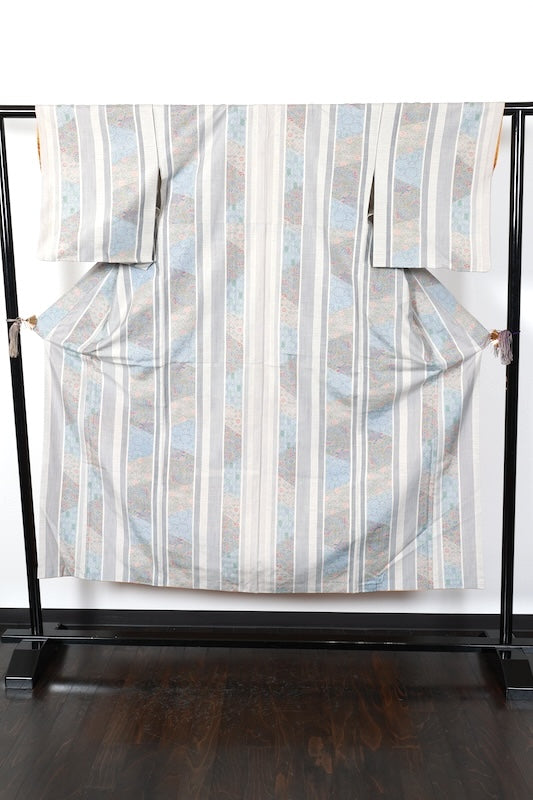 Japanese kimono used <Tsumugi> Ssize  silk 100% /T122