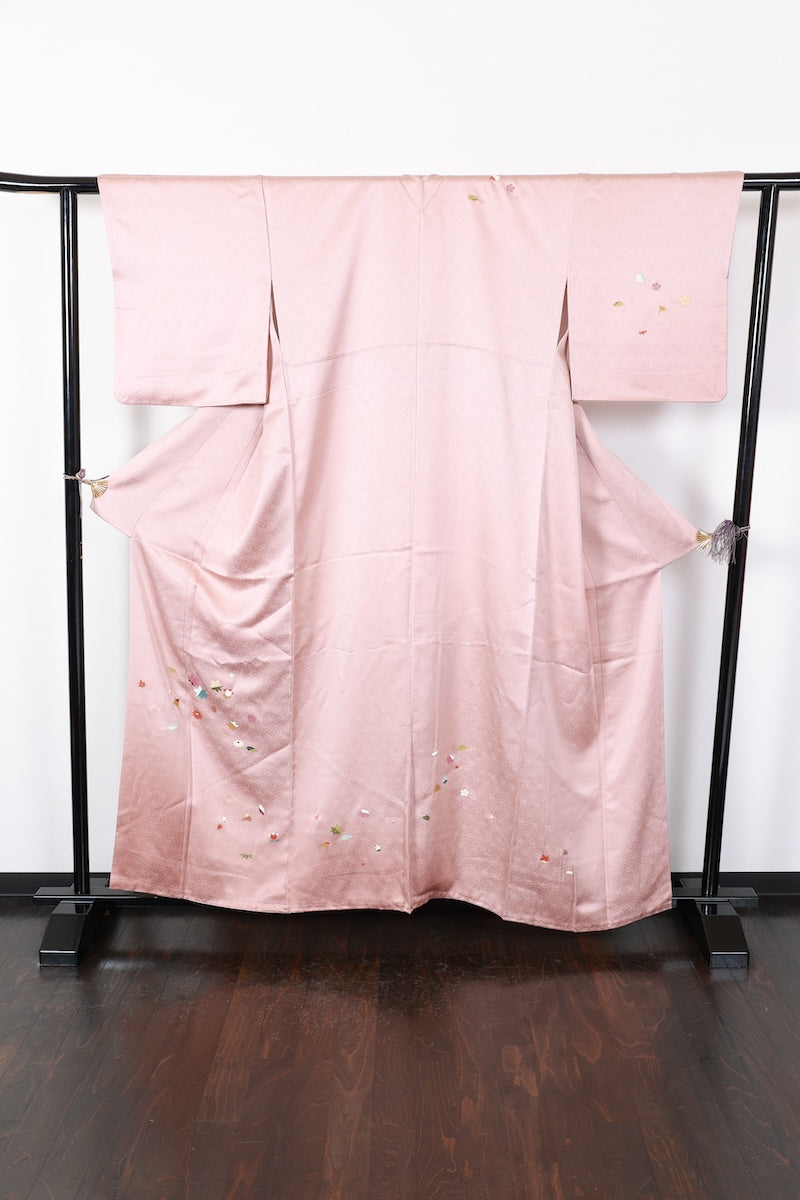 Houmongi kimono pink gold pre-owned /R616