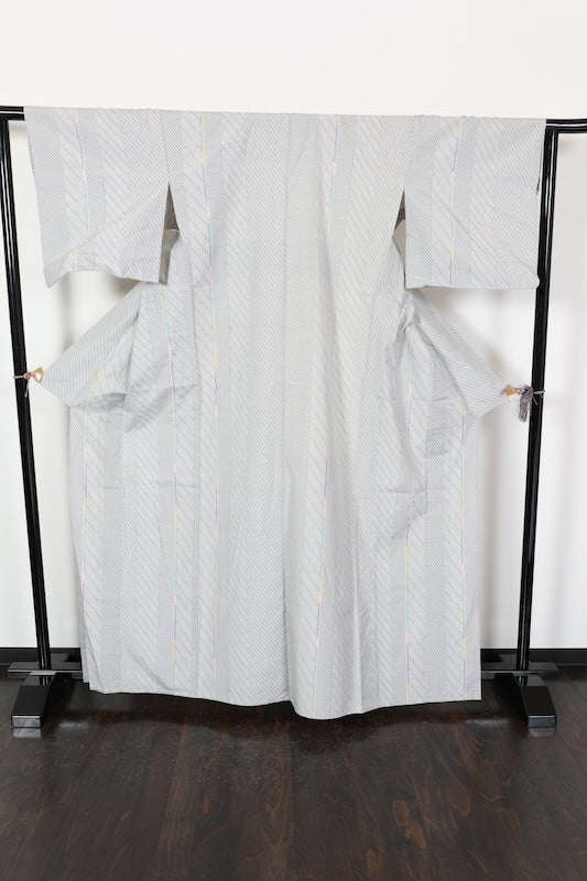 Tsumugi kimono Pale gray  Hand-woven pre-owned/R642