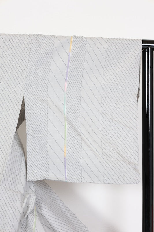 Tsumugi kimono Pale gray  Hand-woven pre-owned/R642