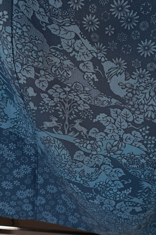 Japanese kimono used Tukesage komon with indigo flowers 100%silk A083