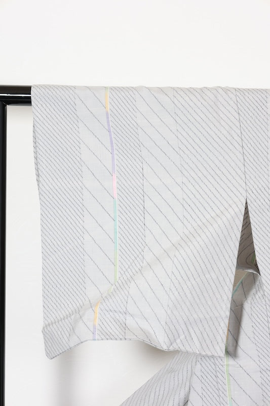 Tsumugi kimono Pale gray  Hand-woven pre-owned/R642