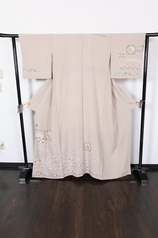 Houmongi kimono white brown embroidery pre-owned /R643