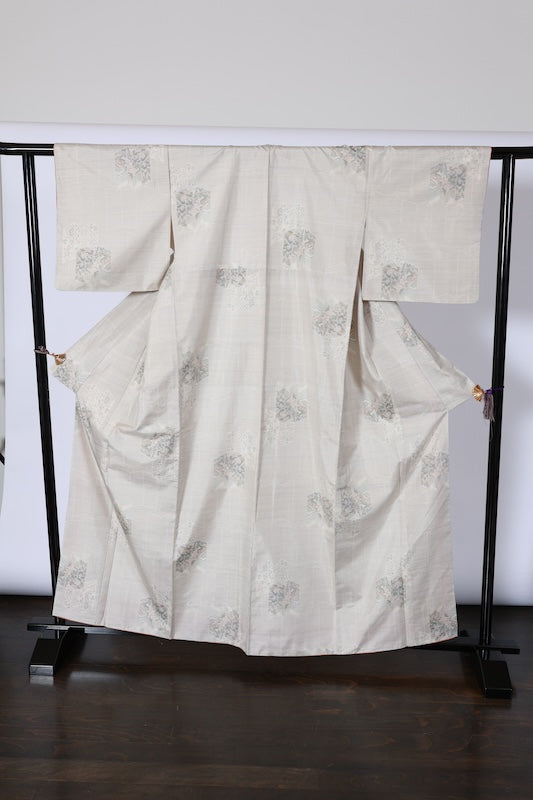 Japanese kimono used(tsumugi)sizeL silk100%/A524