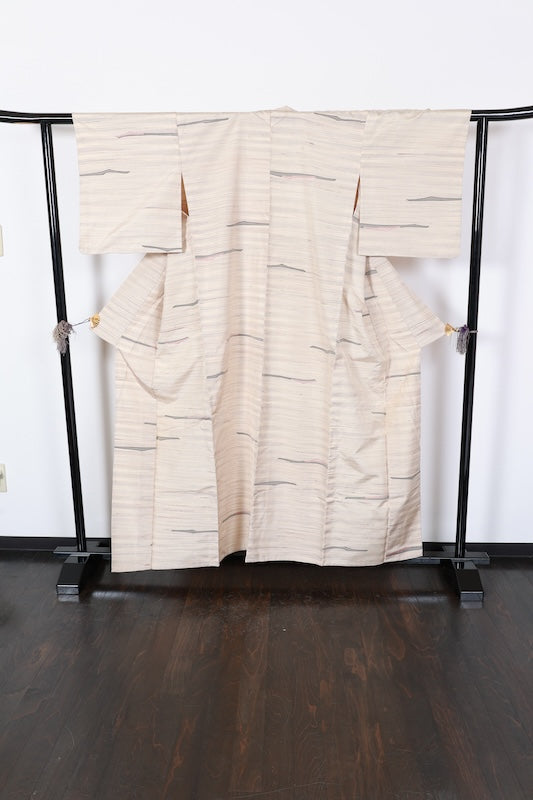Tsumugi kimono Yellowish-white pre-owned/R631