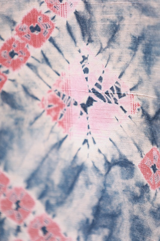 Japanese kimono used(komom)SizeM silk100%/A526