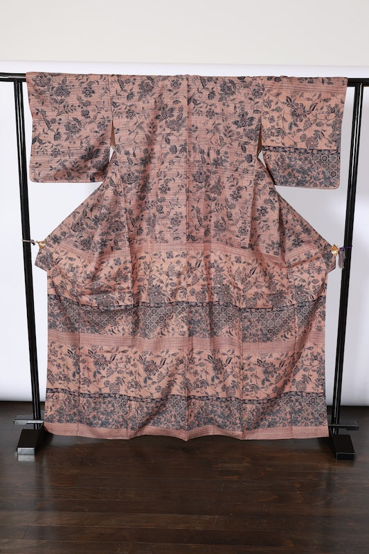 Japanese kimono used(tsumugi)sizeL silk100%/A531