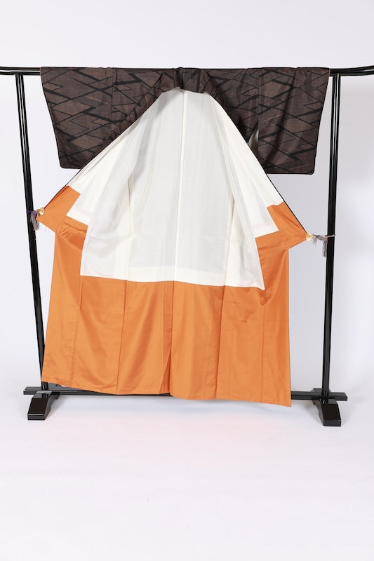 Japanese kimono used <Tsumugi> L-size  silk 100% /B1232