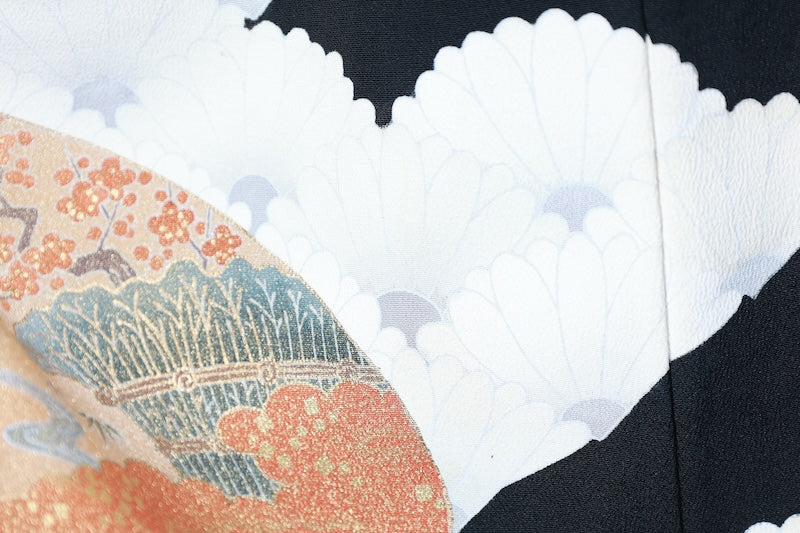 Kurotomesode kimono white gold pre-owned /AZ175