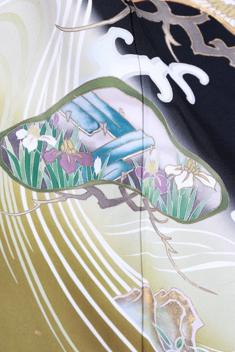 Kurotomesode kimono gold green pre-owned /AZ174