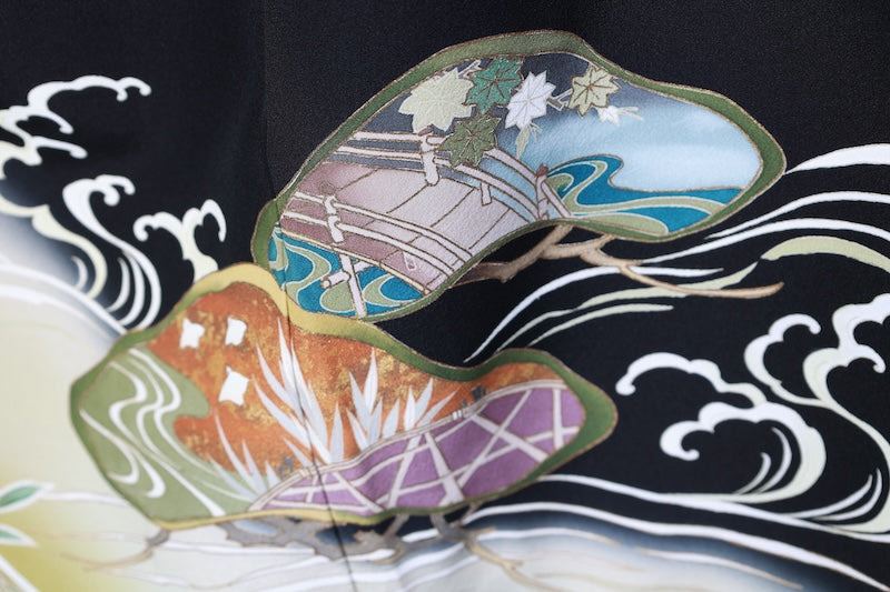 Kurotomesode kimono gold green pre-owned /AZ174