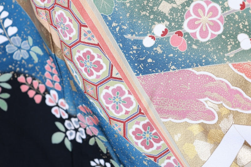 Kurotomesode kimono coral pink green Hand embroidery New, unused item /AZ173