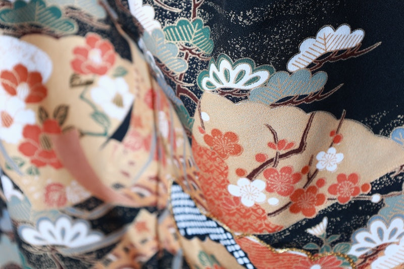 Kutoromesode kimono flower gold silver pre-owned /AZ172