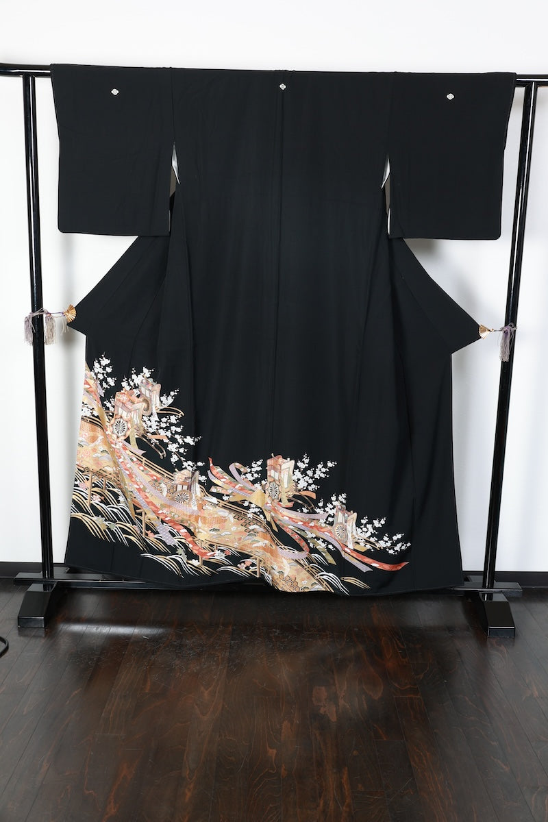 Kurotomesode kimono gold green crane pre-owned /AZ167