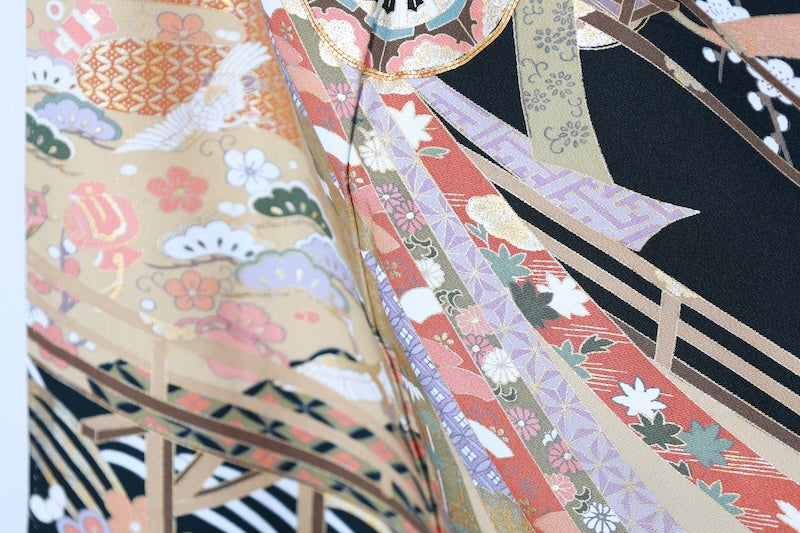 Kurotomesode kimono gold green crane pre-owned /AZ167