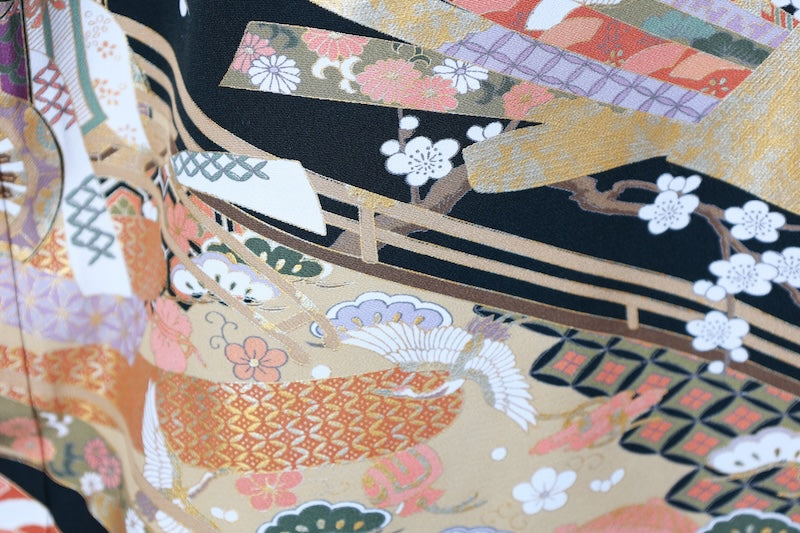 Kurotomesode kimono gold green crane pre-owned /AZ167
