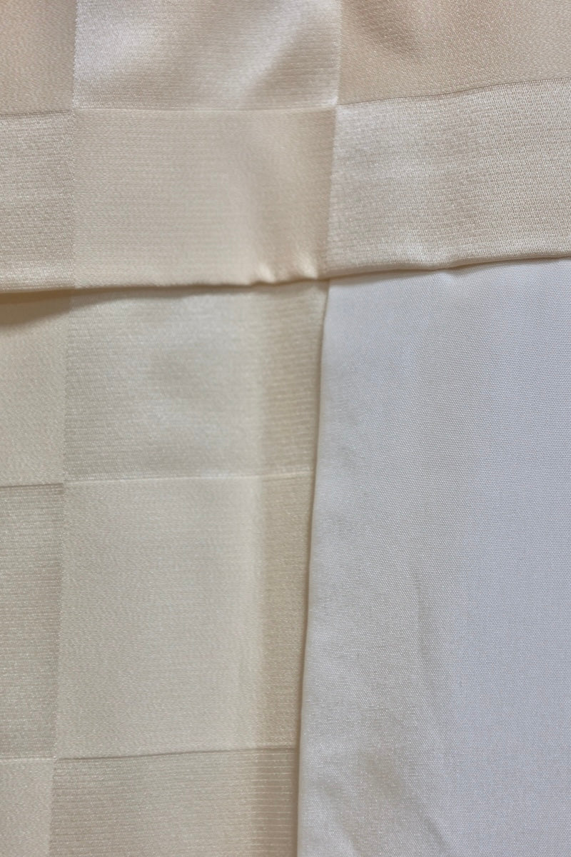 Nagajuban (long under-kimono) beige pre-owned /AZ40