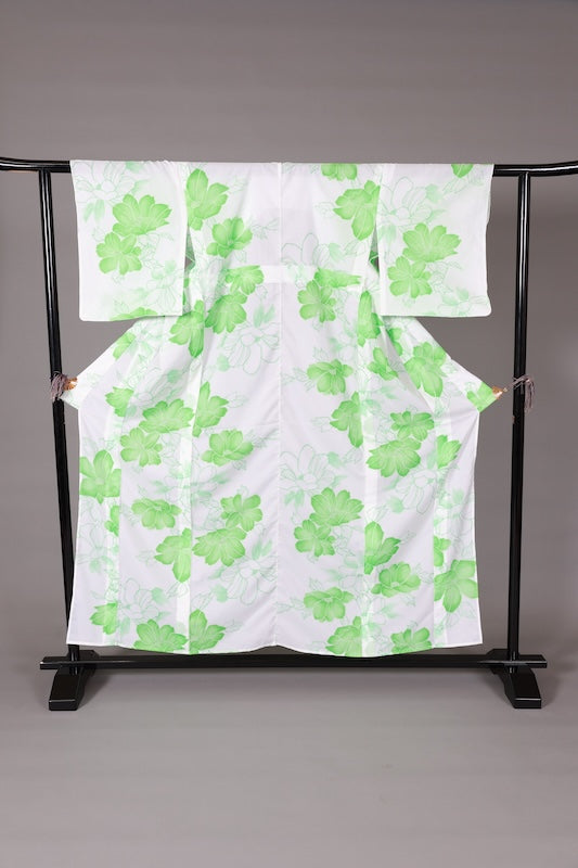 Summer  kimono used, white and green with floral pattern, L121