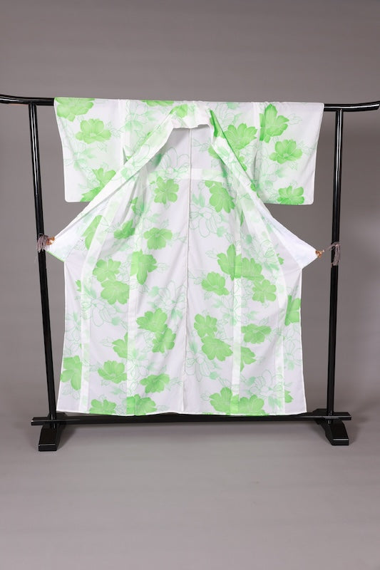 Summer  kimono used, white and green with floral pattern, L121