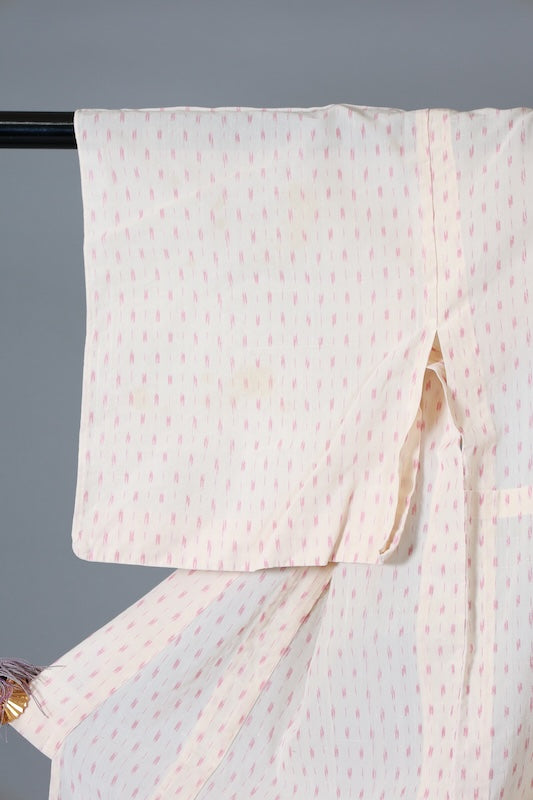 Summer kimono used, beige and coral pink, ikat pattern, handwoven, L118