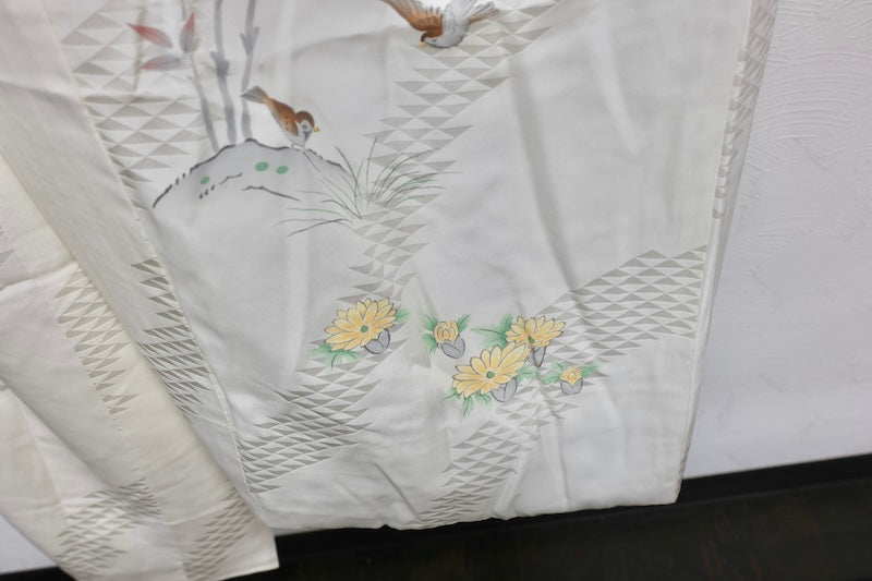 Nagajuban (long under-kimono) white yellow pre-owned /AZ31