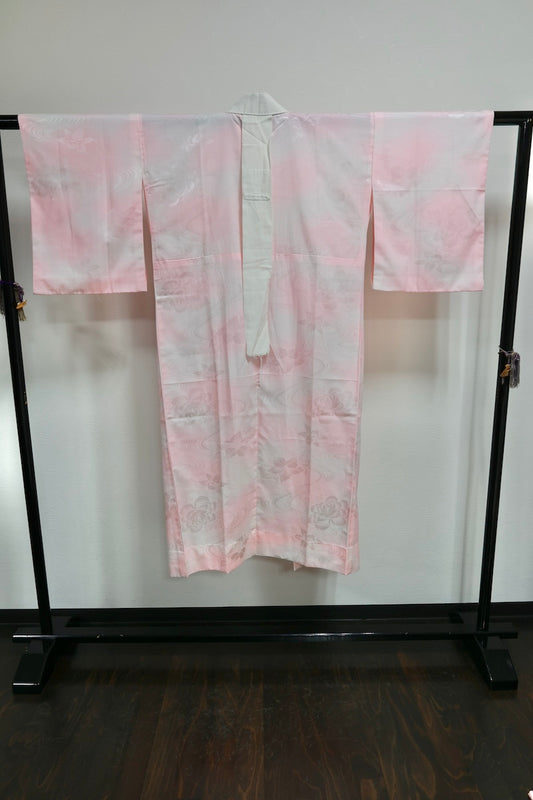Nagajuban (long under-kimono) light pink white pre-owned /AZ51