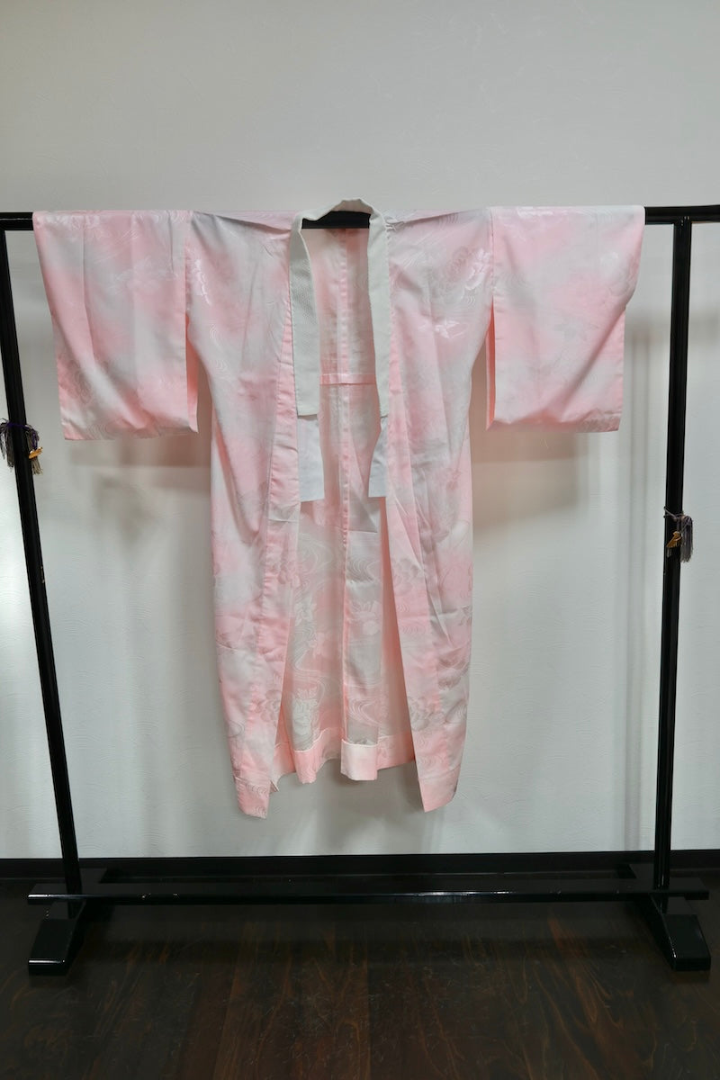 Nagajuban (long under-kimono) light pink white pre-owned /AZ51