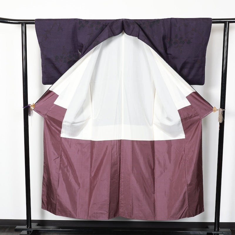 Japanese kimono used <Tsumugi> Ssize  silk 100% /T212