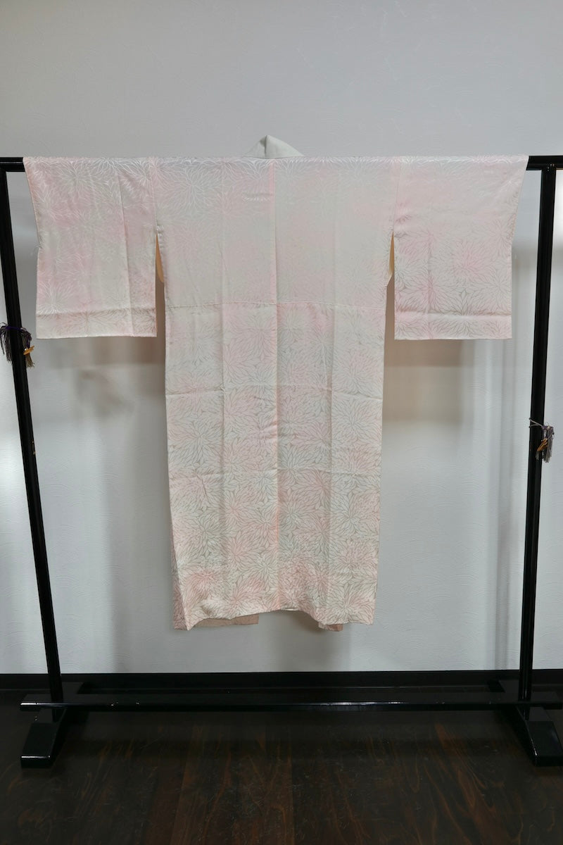 Nagajuban (long under-kimono) white light pink pre-owned /AZ22