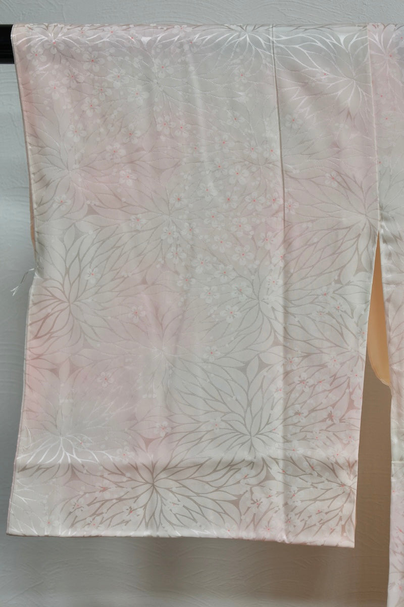 Nagajuban (long under-kimono) white light pink pre-owned /AZ22