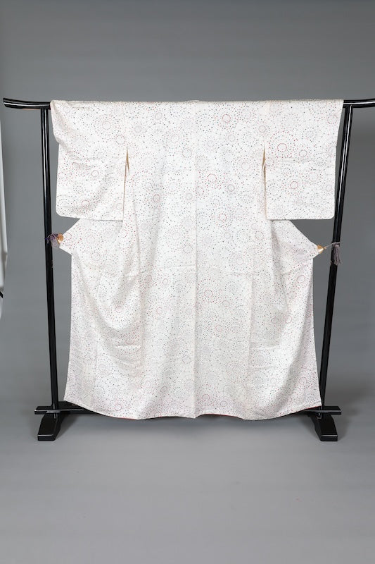 Japanease kimono used Komono , brand new and unused. Available in white, gray, purple, red, brown, and blue. Abstract pattern with kanoko shibori (tie-dye) weave. L144