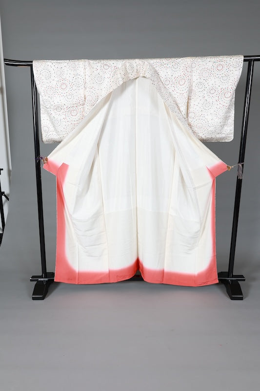 Japanease kimono used Komono , brand new and unused. Available in white, gray, purple, red, brown, and blue. Abstract pattern with kanoko shibori (tie-dye) weave. L144