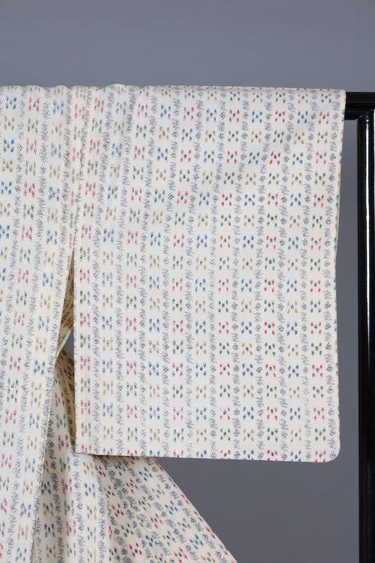 Japanese  kimono used  - Natural white, black, reddish-brown, green, blue - geometric pattern - L122