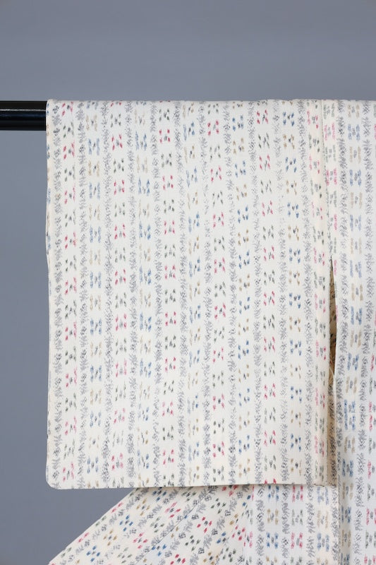 Japanese  kimono used  - Natural white, black, reddish-brown, green, blue - geometric pattern - L122