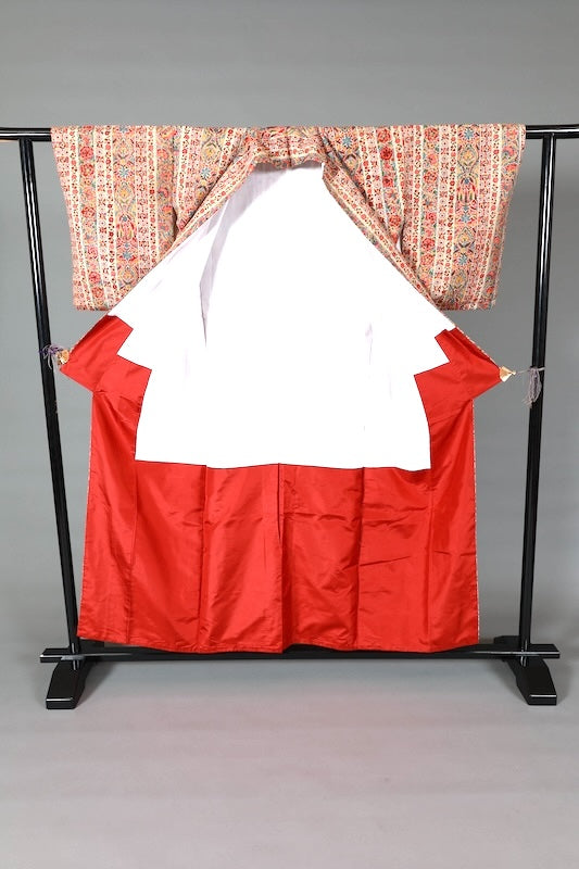 Japanease kimono used Tsumugi silk fabric, beige, tangerine red, blue, green, mustard yellow, calico pattern, hand-dyed, L139