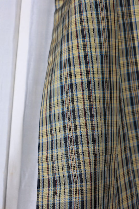 Japanease kimono used Oshima Tsumugi silk fabric, black, yellow, reddish-brown checkered pattern, L138