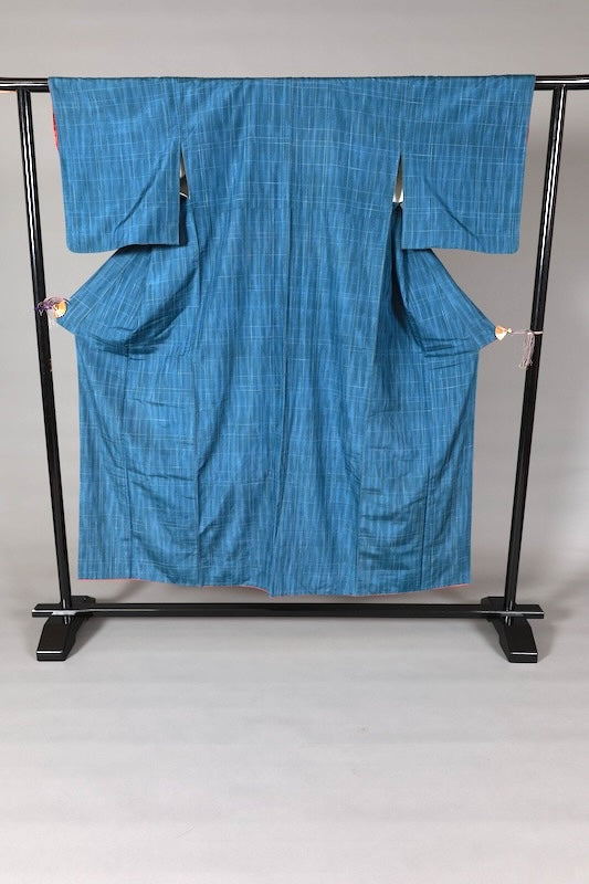 Japanese kimono used Tsumugi silk fabric, varying shades of blue, checkered pattern, sashiko stitching, L137