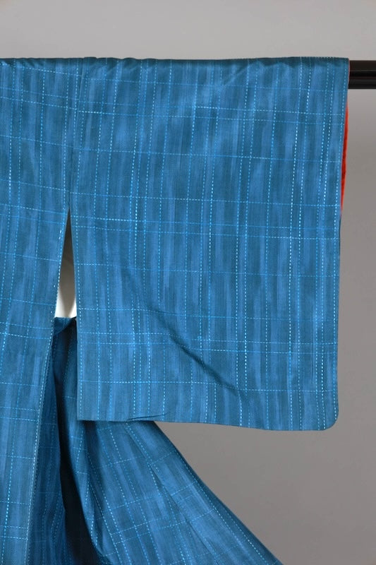 Japanese kimono used Tsumugi silk fabric, varying shades of blue, checkered pattern, sashiko stitching, L137