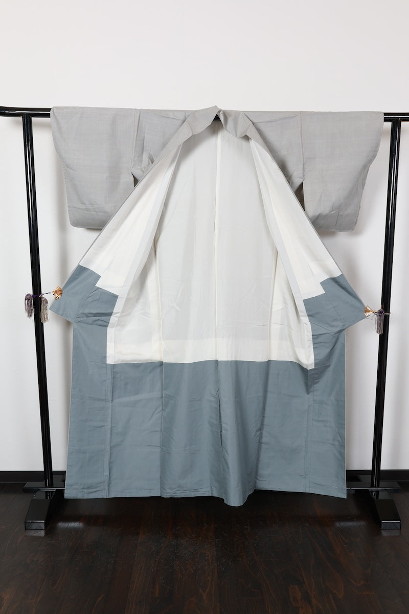 Tsumugi kimono gray gold silver Hand-painted, hand-embroidered, hand-woven pre-pwned /AZ53