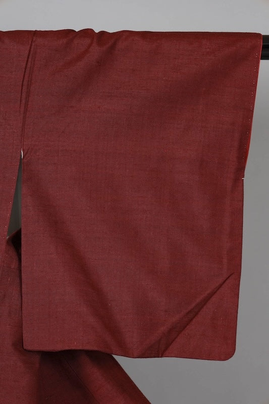 Japanese kimono used Hon-Yuki Tsumugi silk fabric, reddish-brown, hand-spun on a high loom, L135