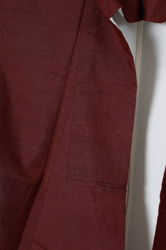 Japanese kimono used Hon-Yuki Tsumugi silk fabric, reddish-brown, hand-spun on a high loom, L135