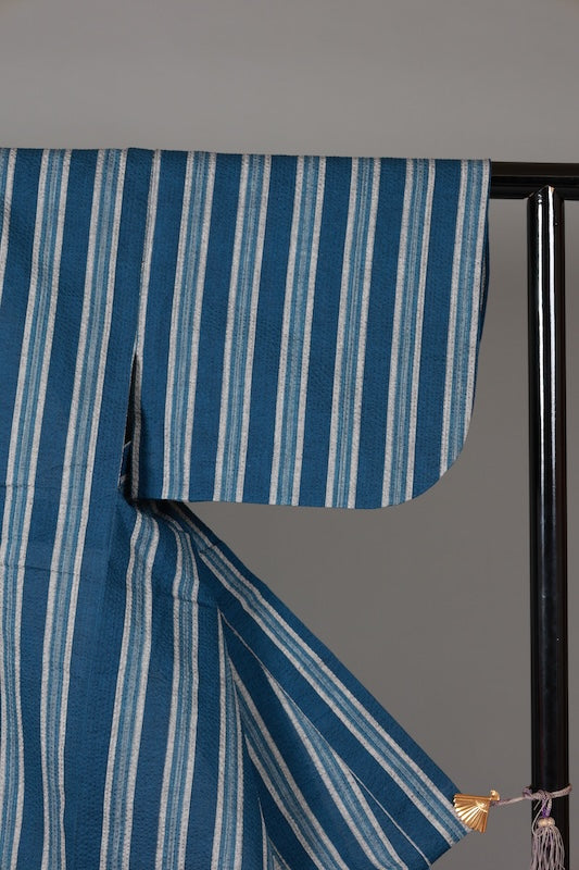 Yukata used (summer kimono), shijira weave, shades of indigo and gray, striped pattern, size L170