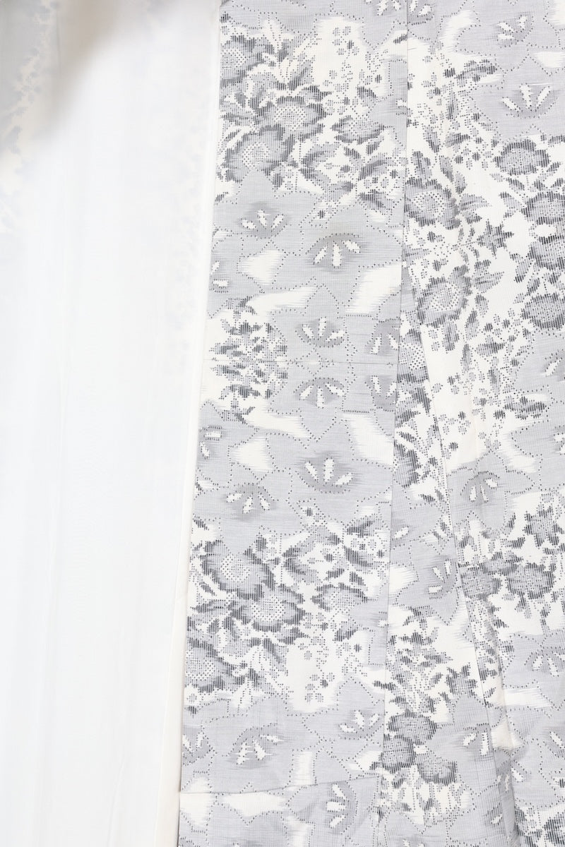 Tsumugi kimono white gray pre-owned /AZ51