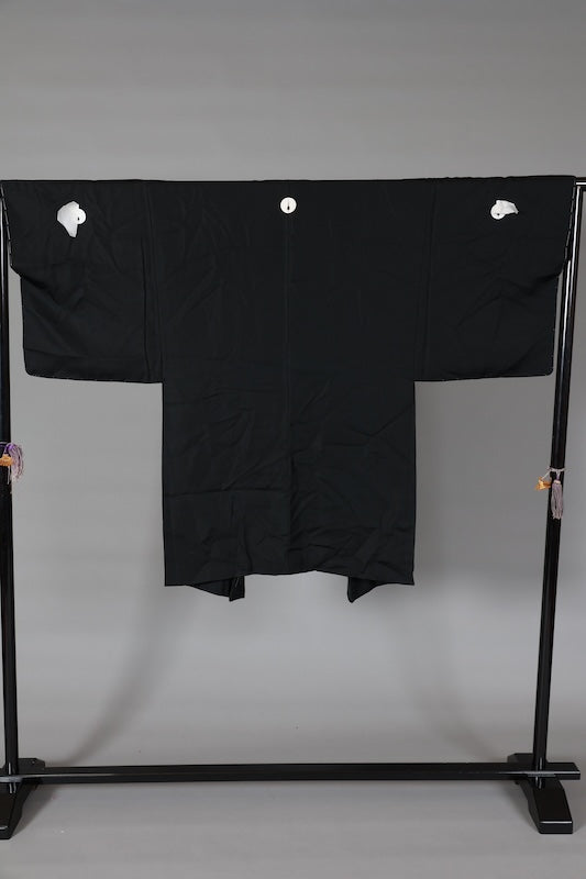 Men's Haori (traditional Japanese jacket), brand new, unused, made of Habutae silk, with a Maru ni Dakimiyoga (circle with yogurt) design, size L155.