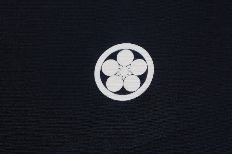 Men's Haori used(jacket), Black, Five-crest design (Maru ni Umebachi), Habutae silk, L162