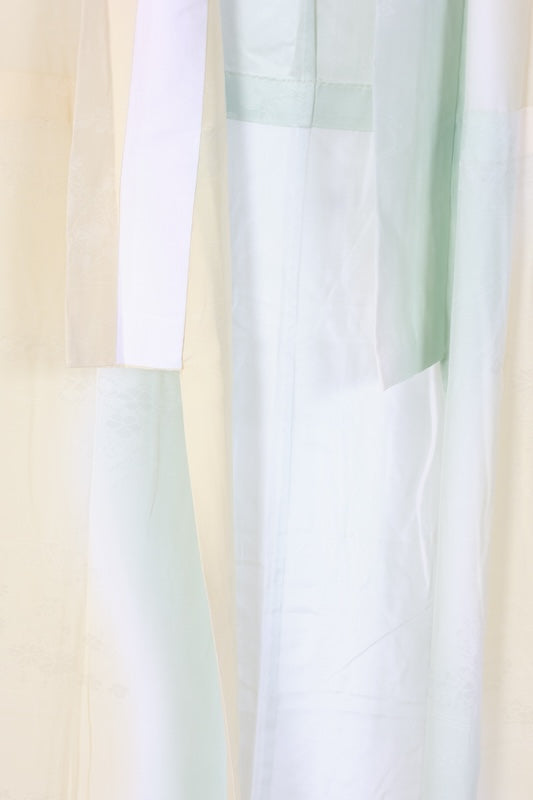 Japanese kimono’s underwear used <Nagazyuban>   silk 100% /B1304